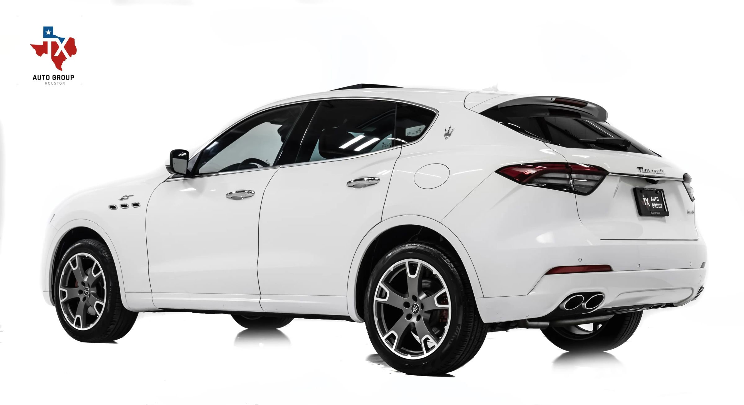 Used 2023 Maserati Levante GT image 6