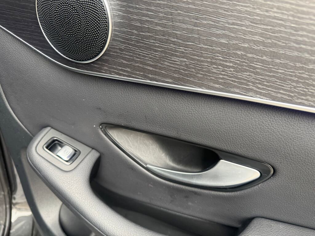 Certified 2022 Mercedes-Benz GLC 300 GLC 300 image 21