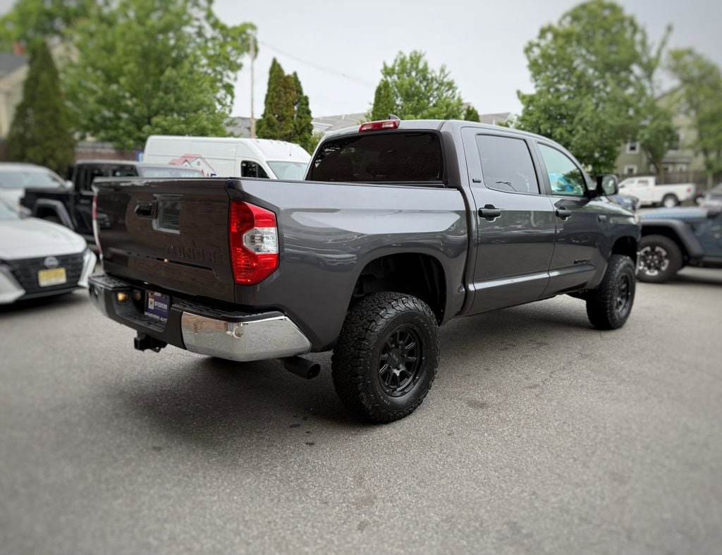 Used 2020 Toyota Tundra SR5 RWD image 8