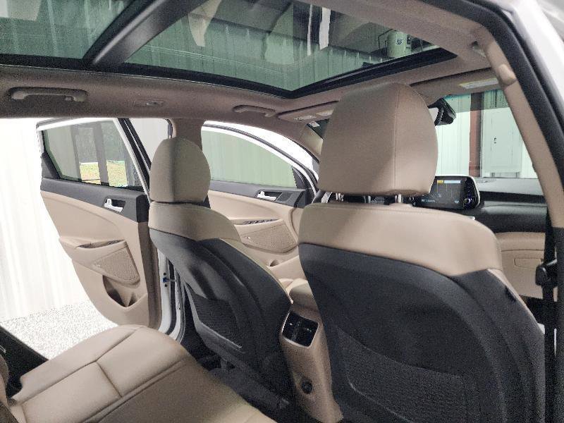 Used 2020 Hyundai Tucson Ultimate w/ Cargo Package FWD image 12