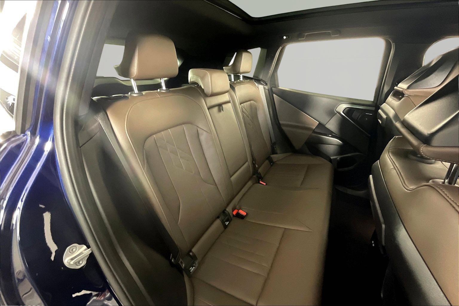 Certified 2025 BMW X3 xDrive30i w/ Premium Package image 27