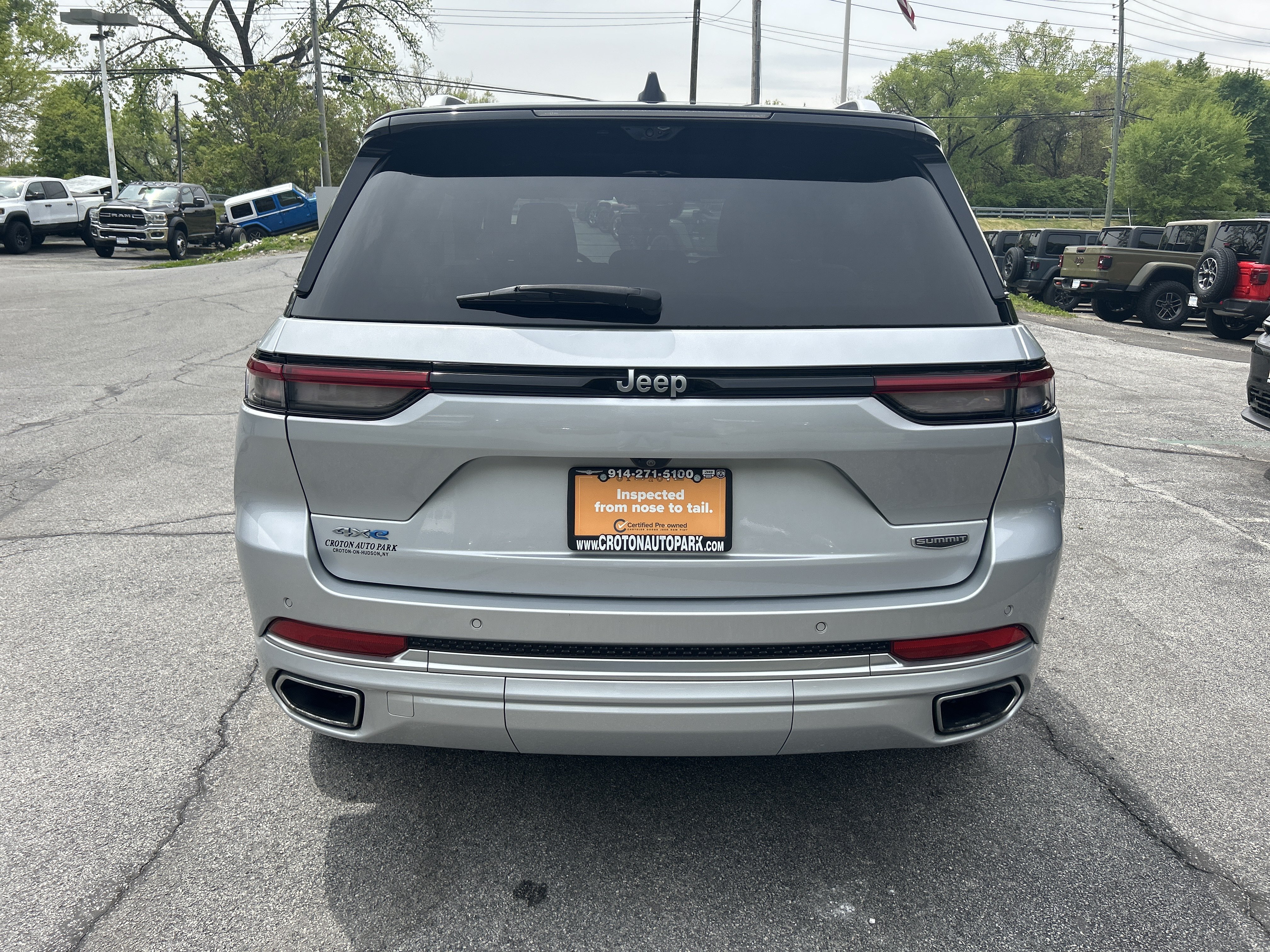Certified 2023 Jeep Grand Cherokee Summit w/ Advanced Protech Group IV AWD/4WD image 8