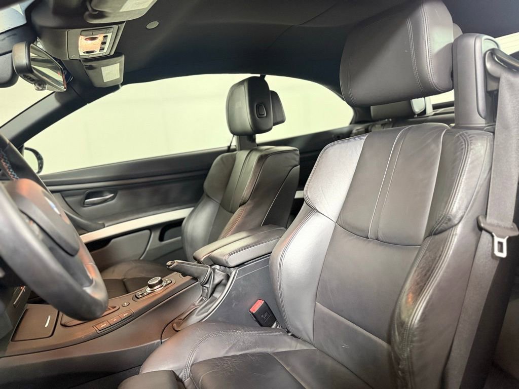 Used 2013 BMW M3 Convertible image 20