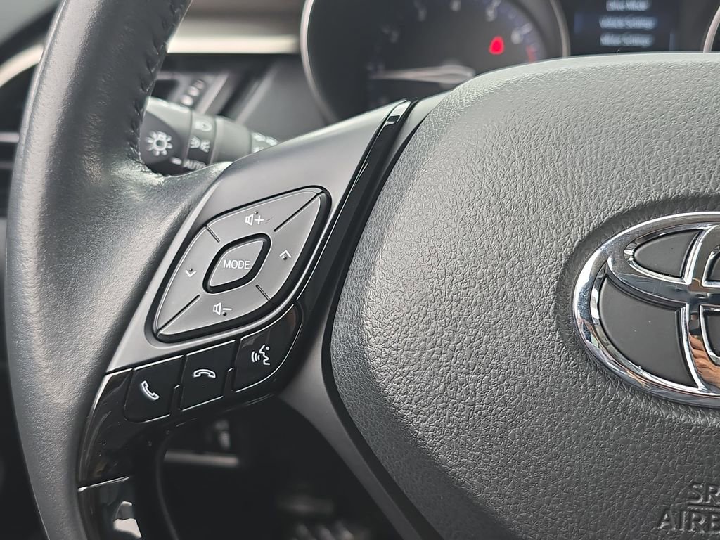 Used 2022 Toyota C-HR Limited FWD image 19