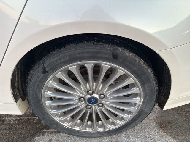 Used 2015 Ford Fusion Titanium FWD image 16