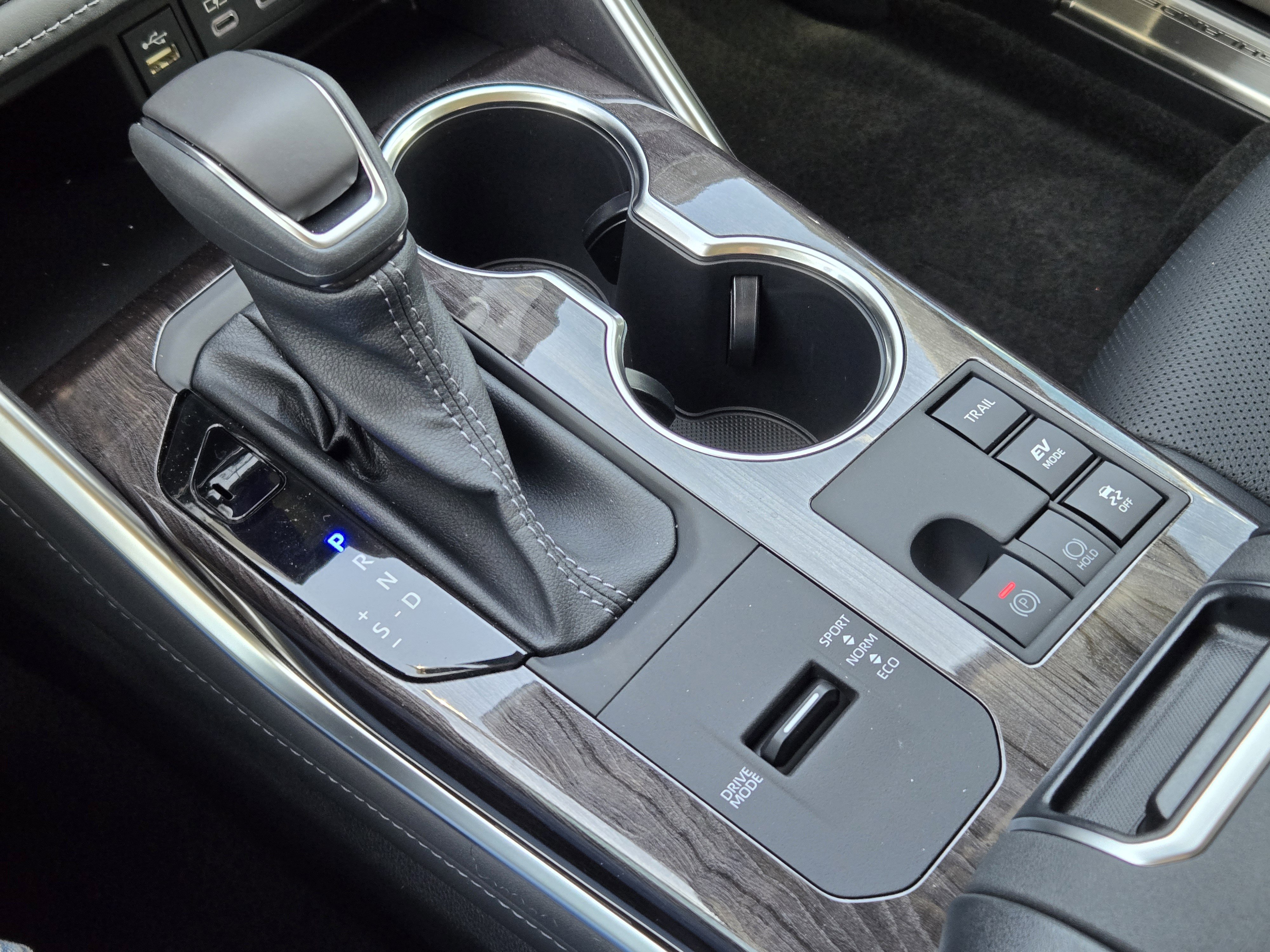 New 2026 Toyota Highlander Limited image 16