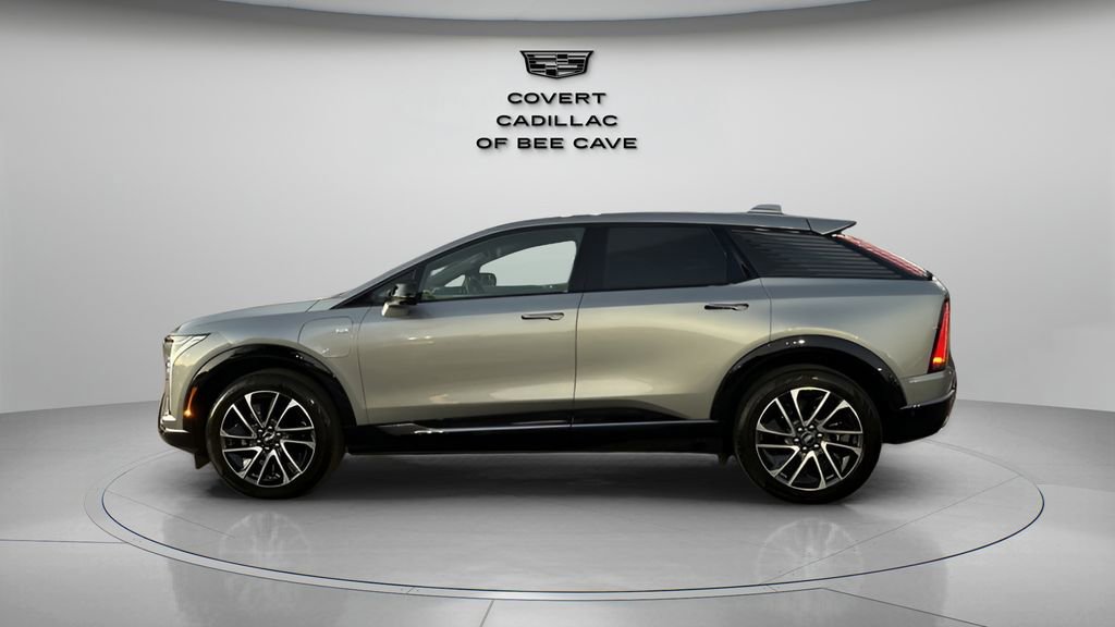 Certified 2025 Cadillac Optiq Sport 2 w/ LPO, Floor Liner Package image 5