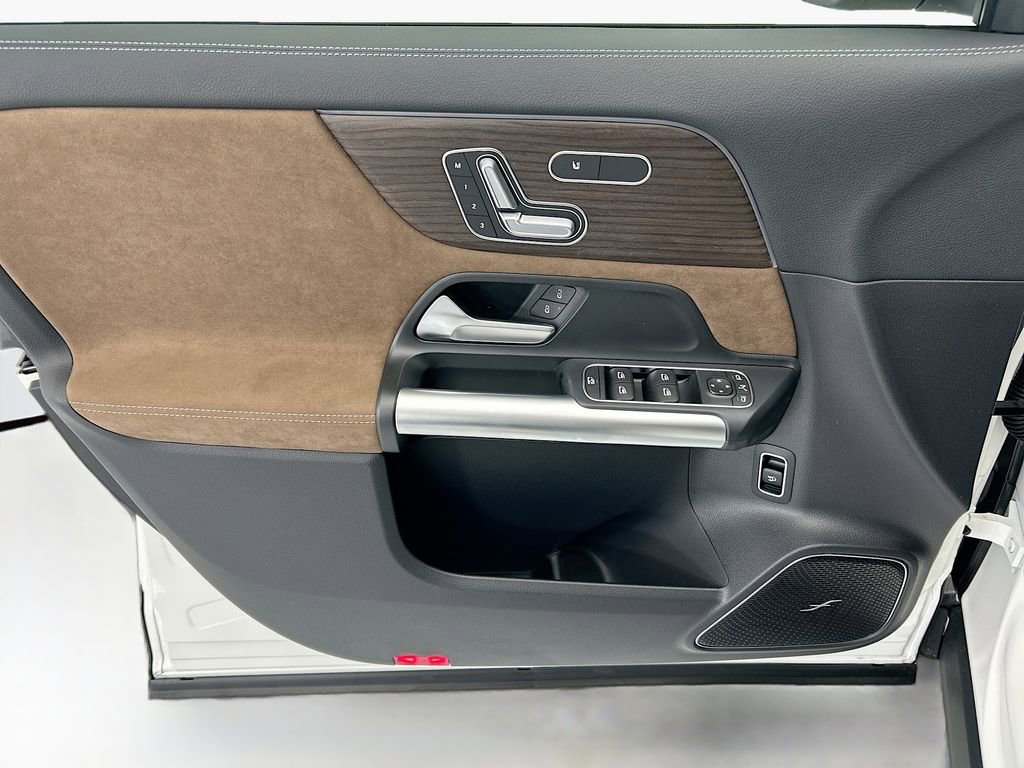 New 2026 Mercedes-Benz GLA 35 AMG 4MATIC image 23
