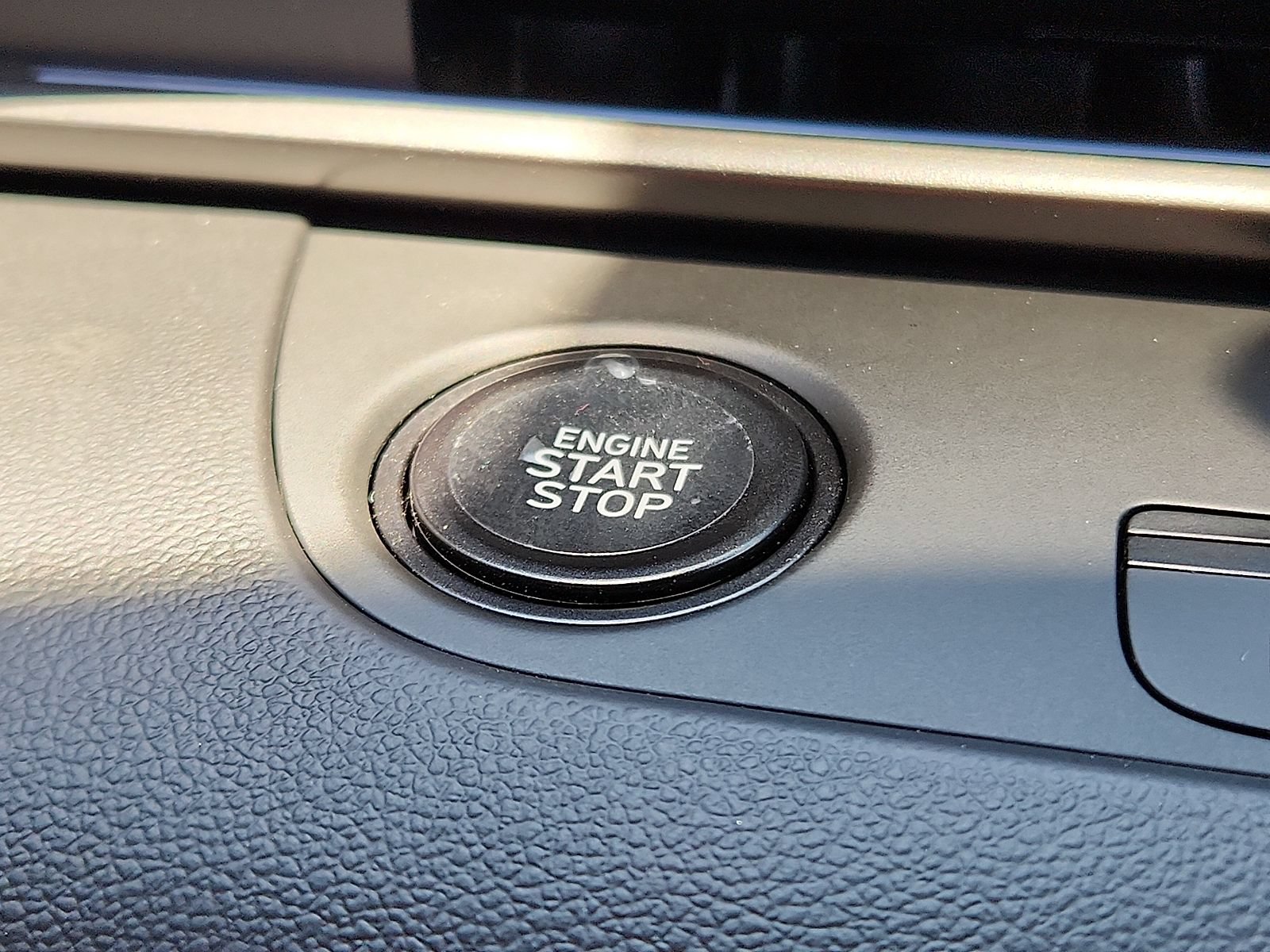 New 2025 Hyundai Elantra SEL FWD image 20