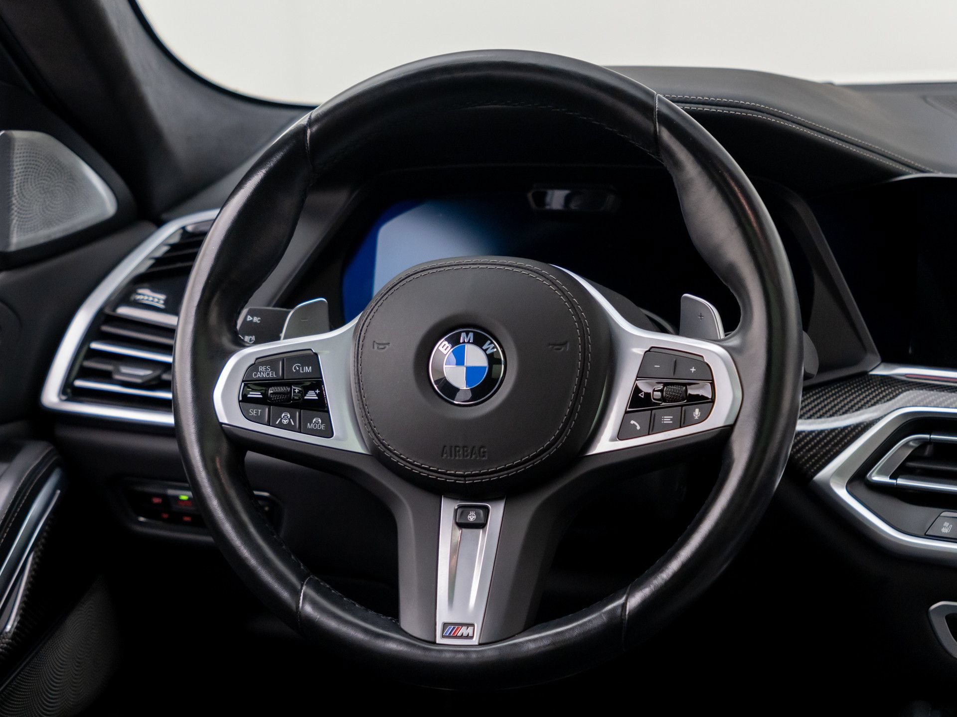 Used 2023 BMW X6 M50i w/ Executive Package AWD/4WD image 11