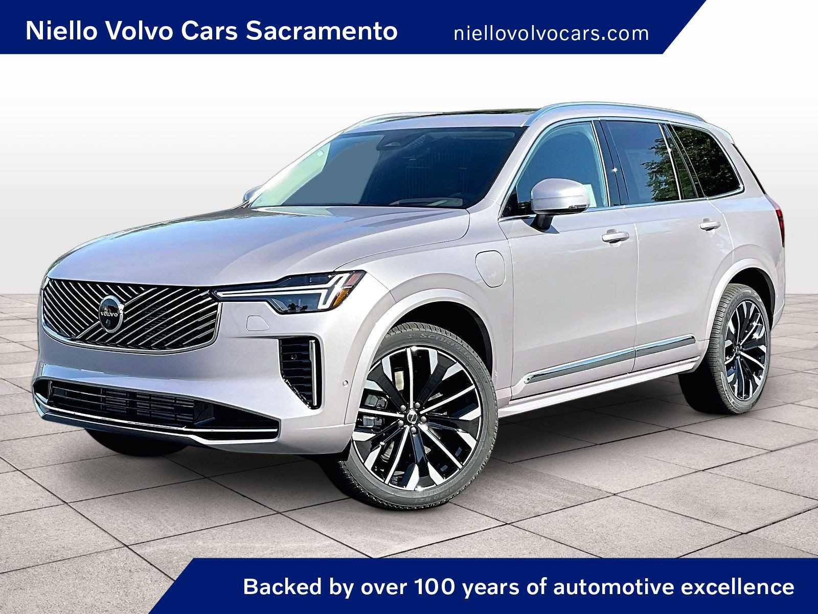 New 2026 Volvo XC90 T8 Ultra w/ Lounge Package