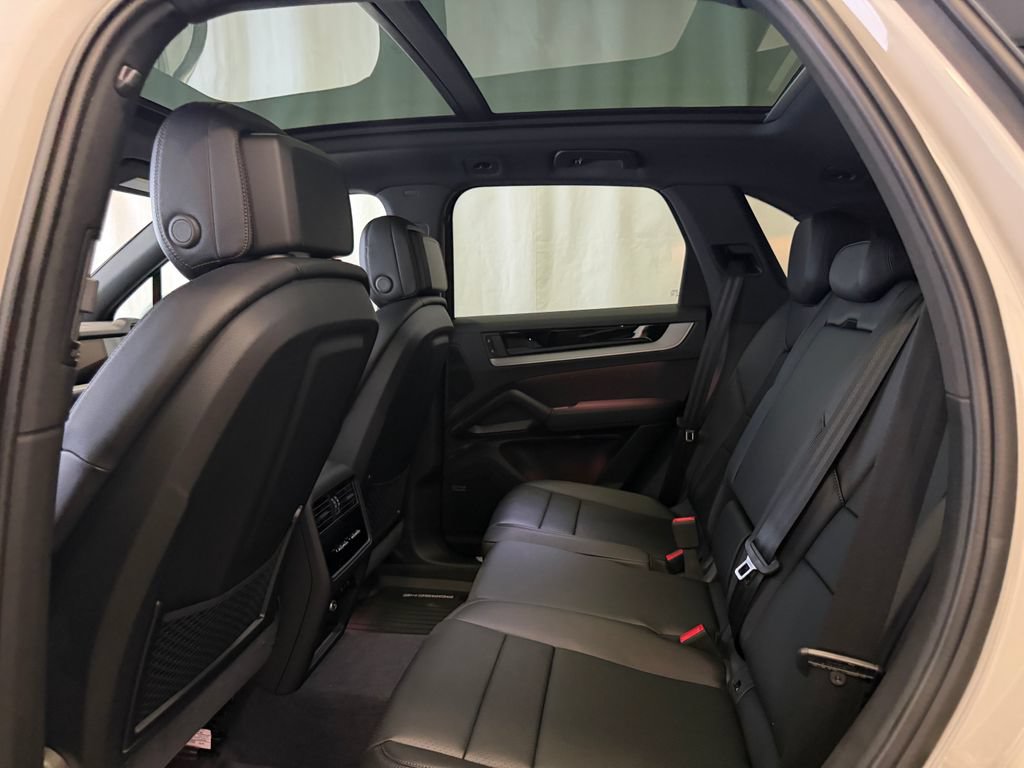 New 2026 Porsche Cayenne S AWD/4WD image 25