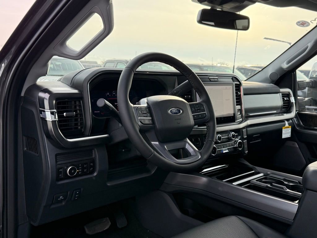 New 2026 Ford F350 Lariat w/ Lariat Premium Package image 4