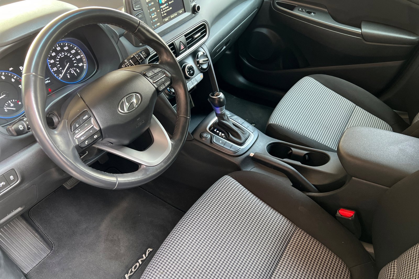 Used 2021 Hyundai Kona SEL w/ Cargo Package image 11