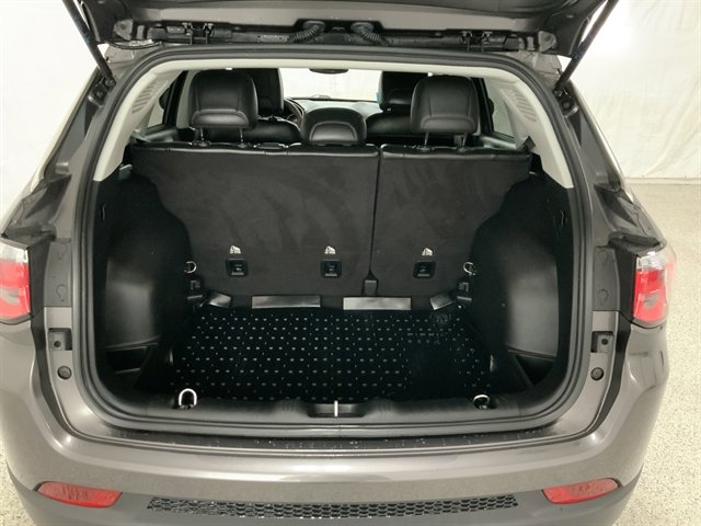 Used 2021 Jeep Compass Latitude image 9