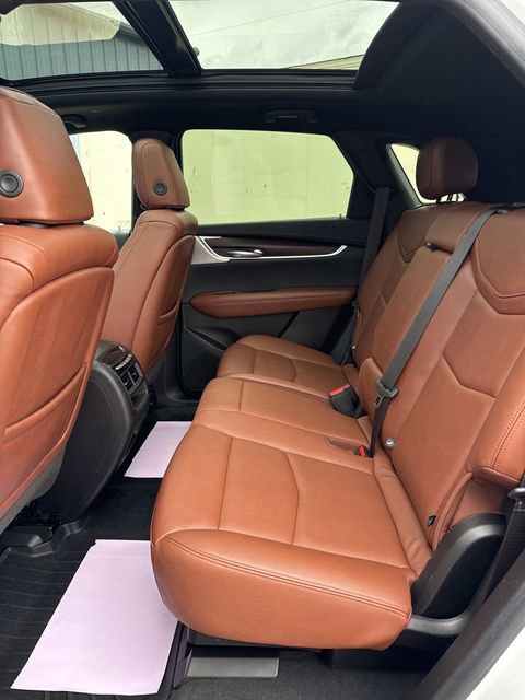 Used 2023 Cadillac XT5 Premium Luxury w/ Technology Package image 21