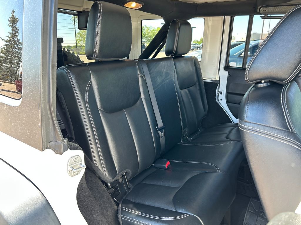 Used 2016 Jeep Wrangler Unlimited Rubicon AWD/4WD image 26