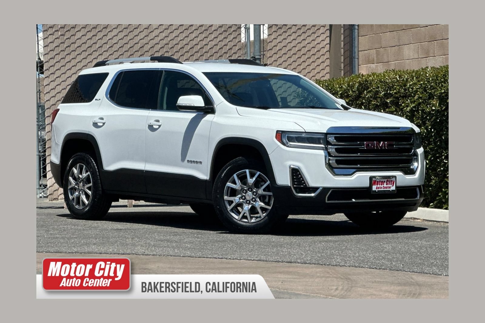 Certified 2020 GMC Acadia SLT AWD/4WD image 1