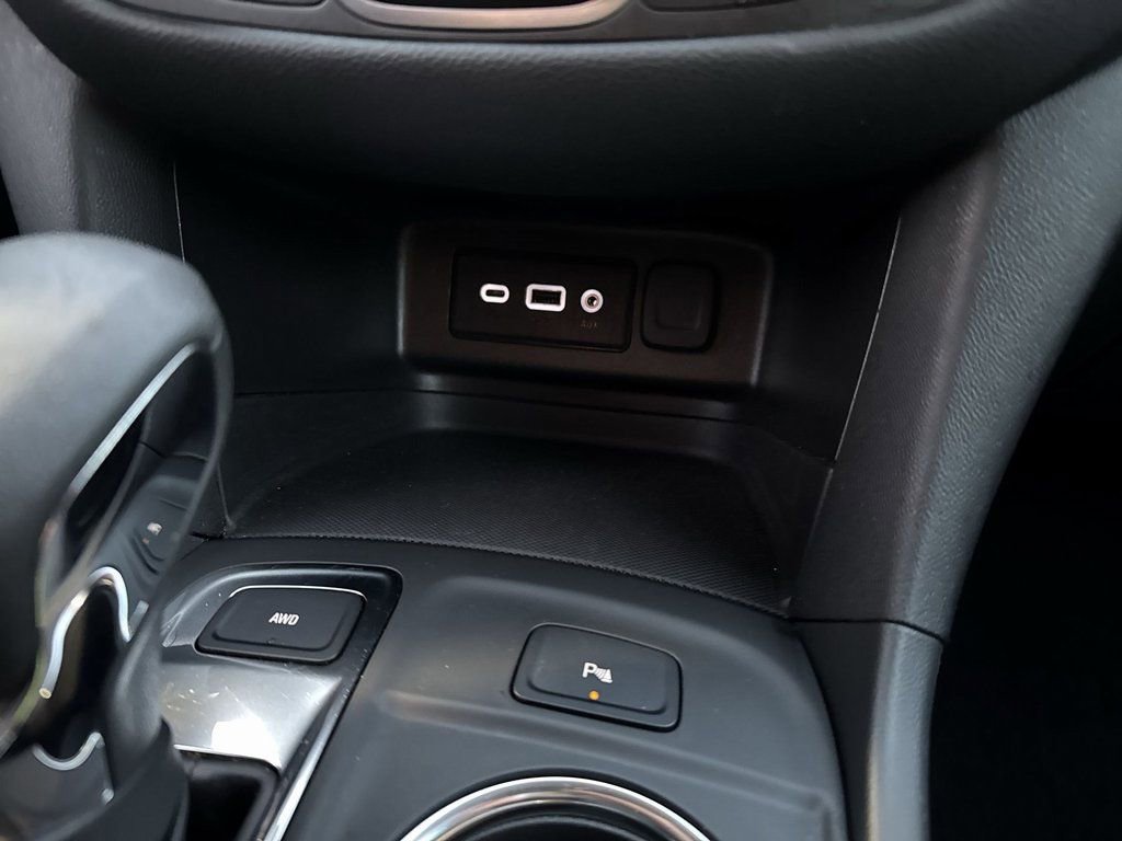 Certified 2024 Chevrolet Equinox LT image 24