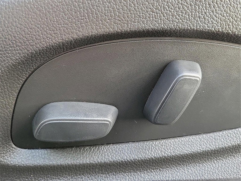 Used 2021 Chevrolet Camaro SS image 13