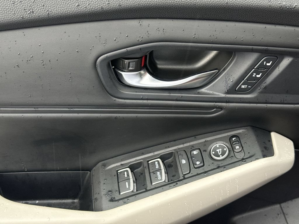 Used 2023 Honda Accord EX-L image 15