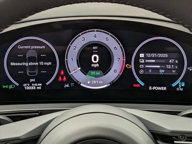 Used 2024 Porsche Cayenne Turbo image 16