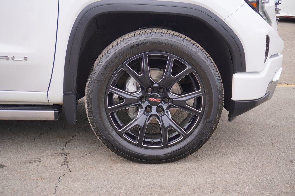 Used 2022 GMC Sierra 1500 Denali w/ Denali Reserve Package image 13