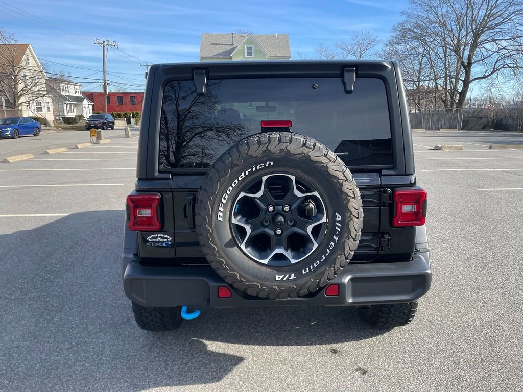 Used 2023 Jeep Wrangler Unlimited Rubicon 4xe w/ Cold Weather Group AWD/4WD image 6
