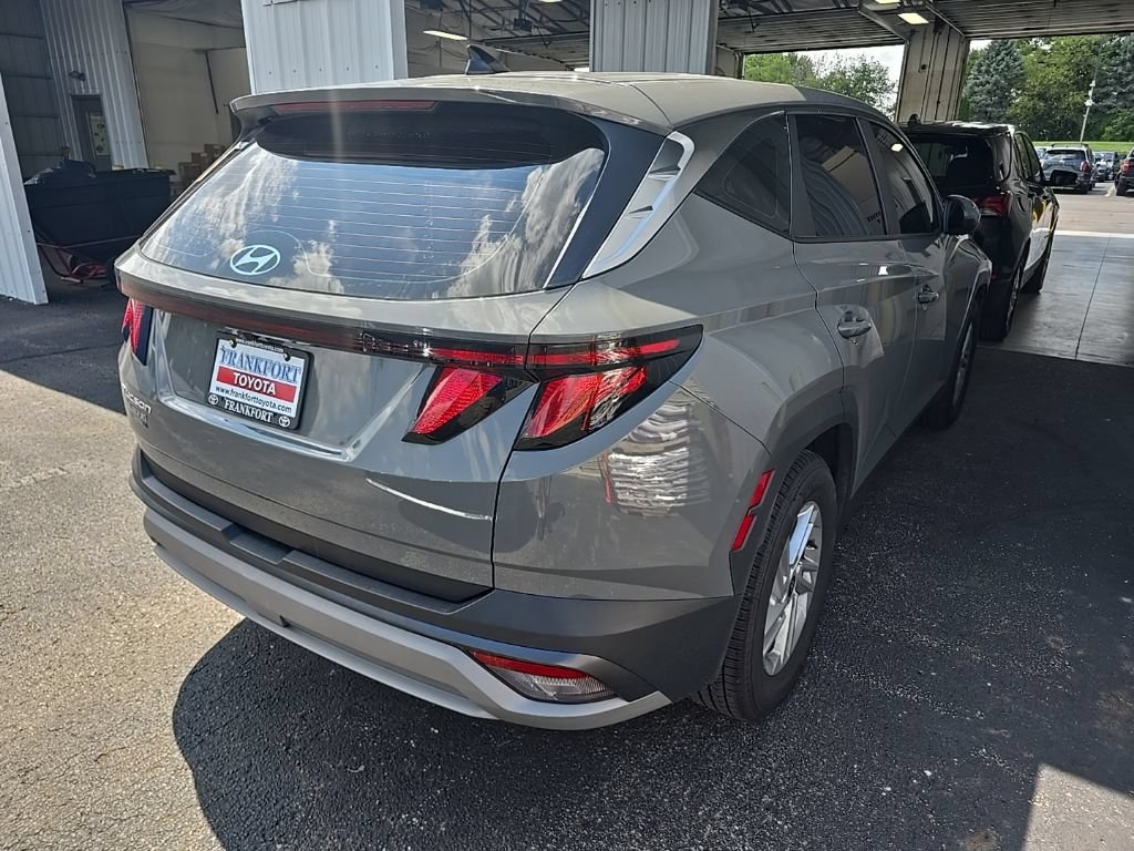 Used 2025 Hyundai Tucson SE FWD image 4
