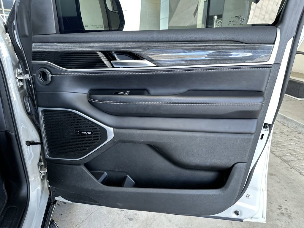 Used 2022 Jeep Wagoneer Series II w/ Premium Group I AWD/4WD image 40