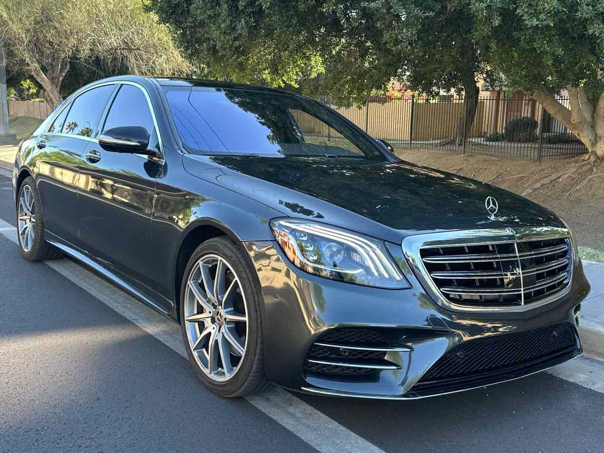 Used 2019 Mercedes-Benz S 560 Sedan image 2