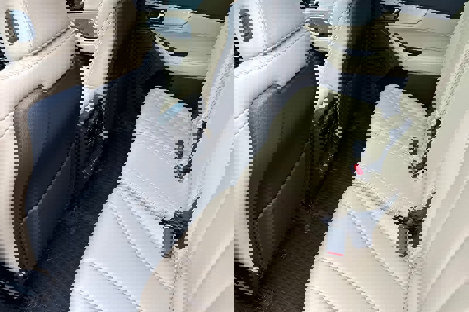 Used 2025 Acura MDX SH-AWD image 11