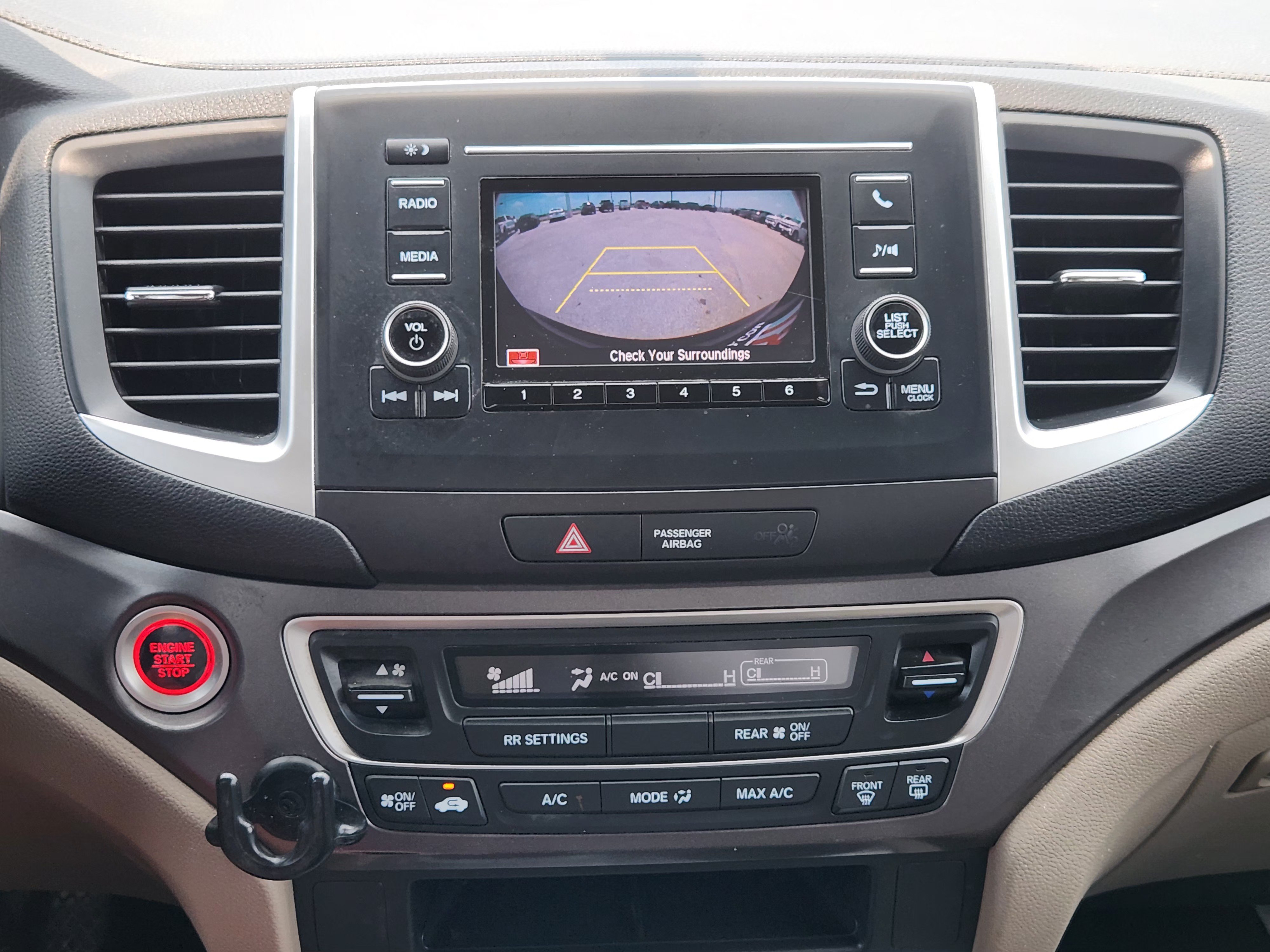Used 2018 Honda Pilot LX image 17