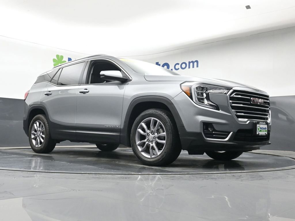 Used 2024 GMC Terrain SLT image 22