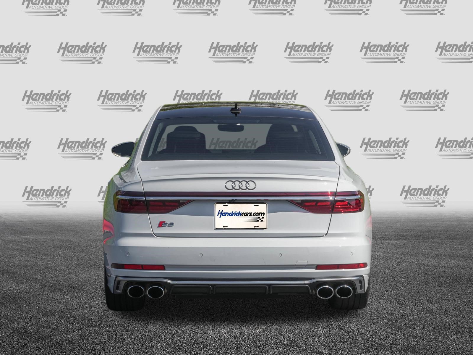 Used 2022 Audi S8 AWD/4WD image 8