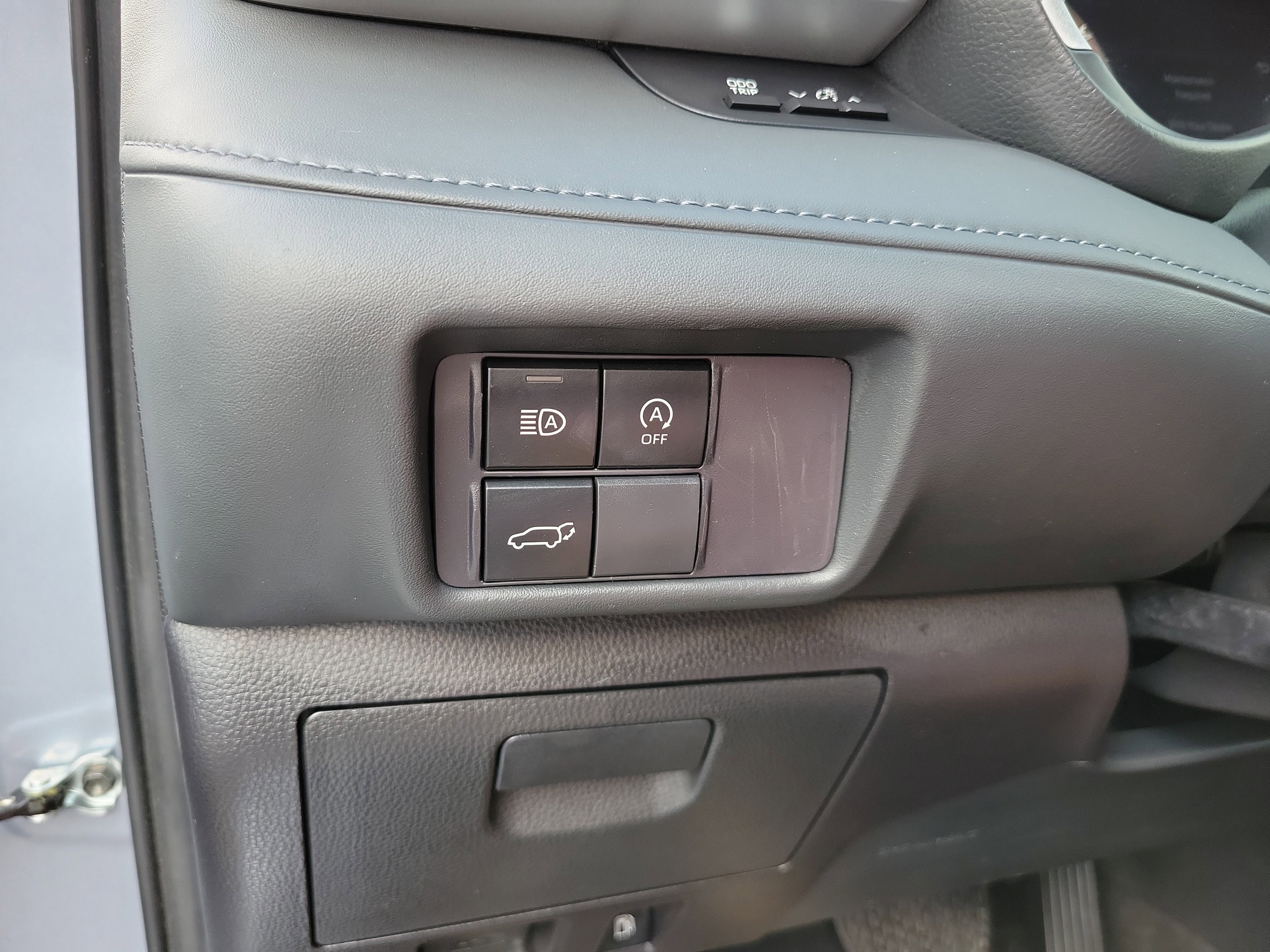 Used 2023 Toyota Highlander XLE image 36