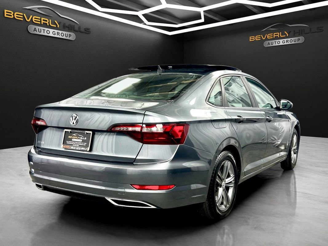Used 2020 Volkswagen Jetta R-Line FWD image 4