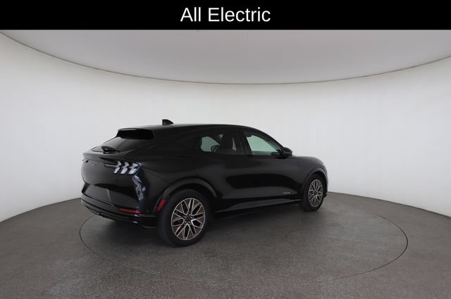 Used 2024 Ford Mustang Mach-E Premium AWD/4WD image 18