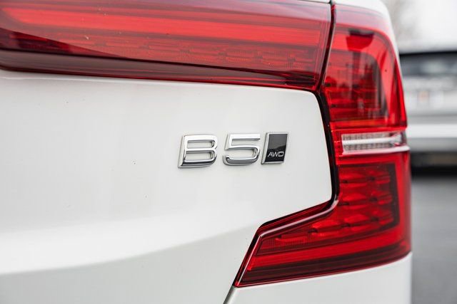 Certified 2024 Volvo S60 B5 Plus image 8