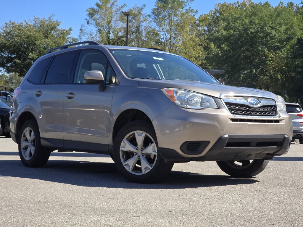 Used 2016 Subaru Forester 2.5i Premium w/ Popular Package #2 AWD/4WD image 2