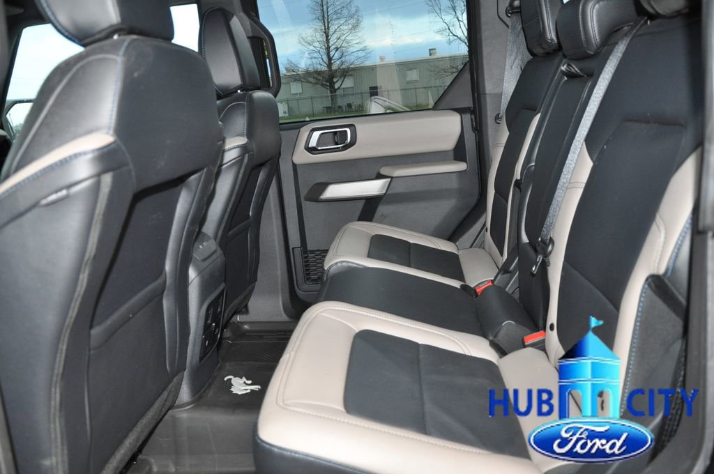 Used 2023 Ford Bronco Wildtrak image 12