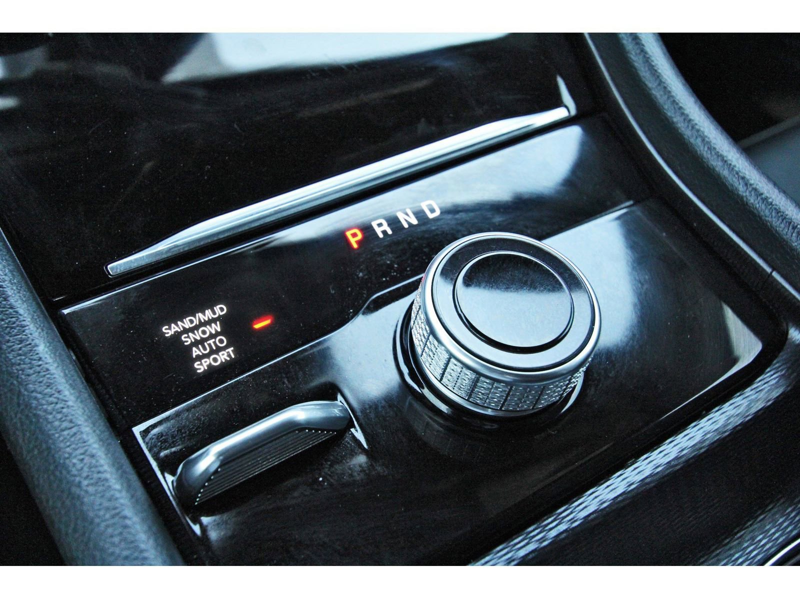 Used 2025 Jeep Grand Cherokee L Limited w/ Black Appearance Package image 30