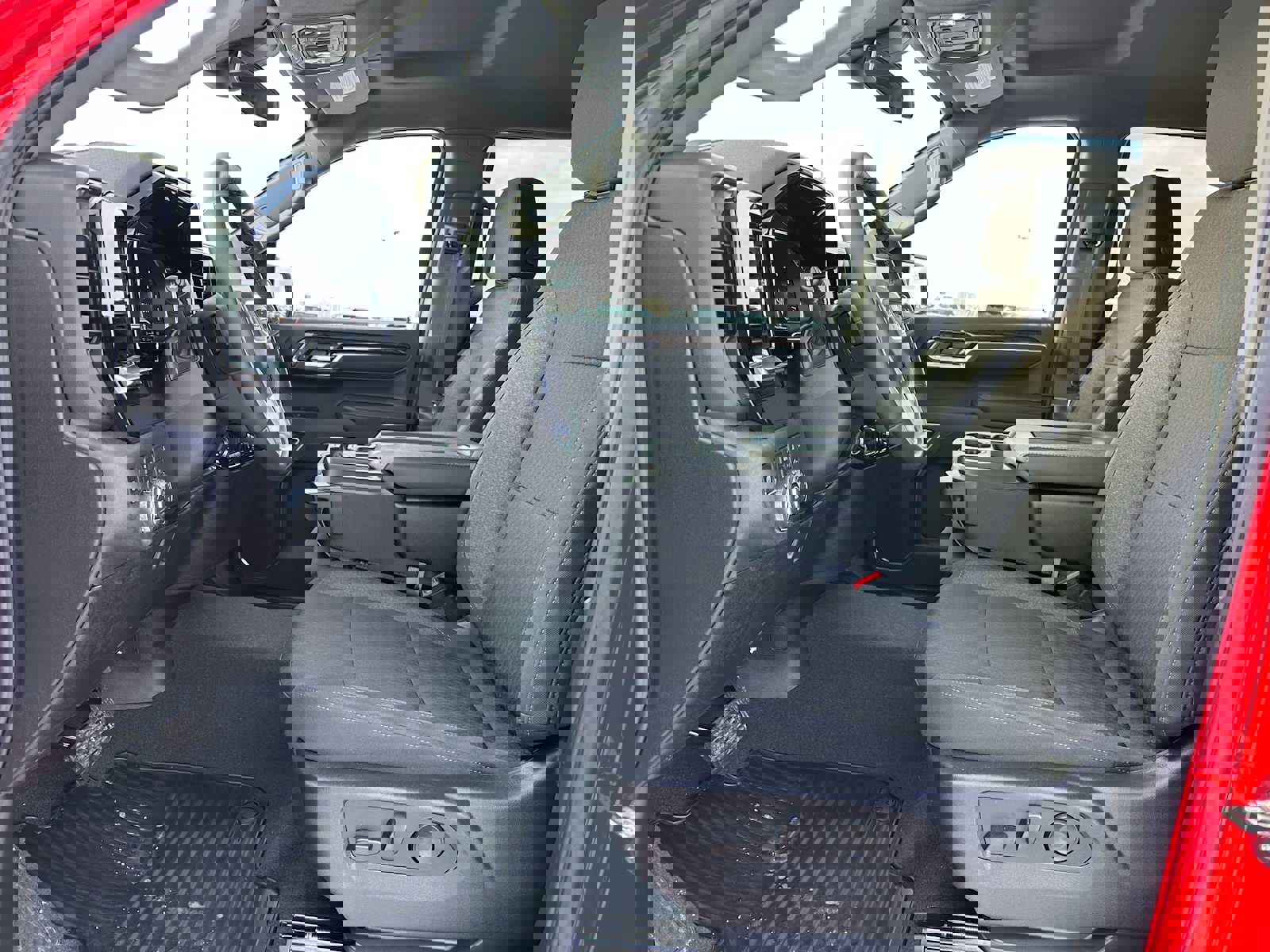 Used 2025 GMC Sierra 1500 SLE w/ X31 Off-Road Package image 20