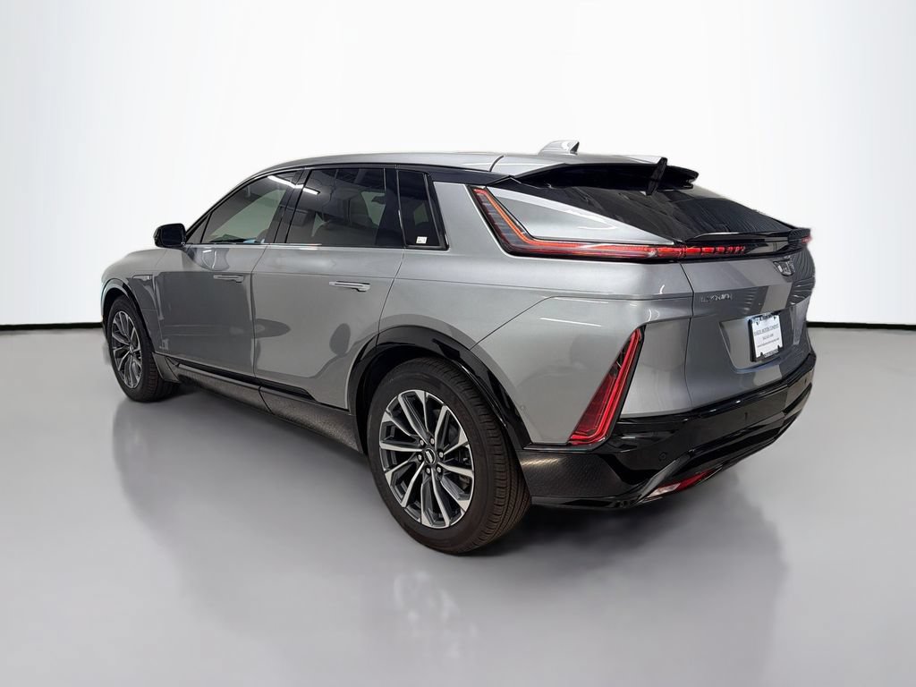 Used 2024 Cadillac Lyriq Sport RWD image 3