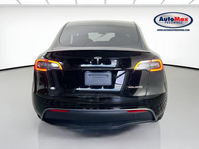 Used 2022 Tesla Model Y Performance image 8
