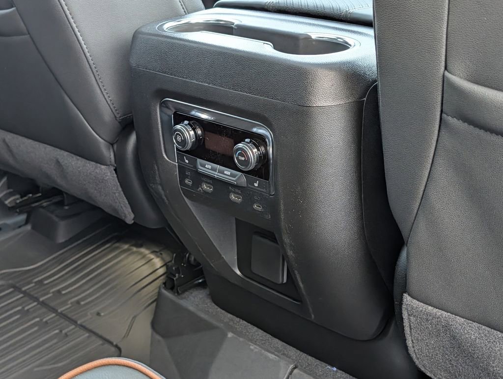 New 2026 GMC Yukon AT4 image 36