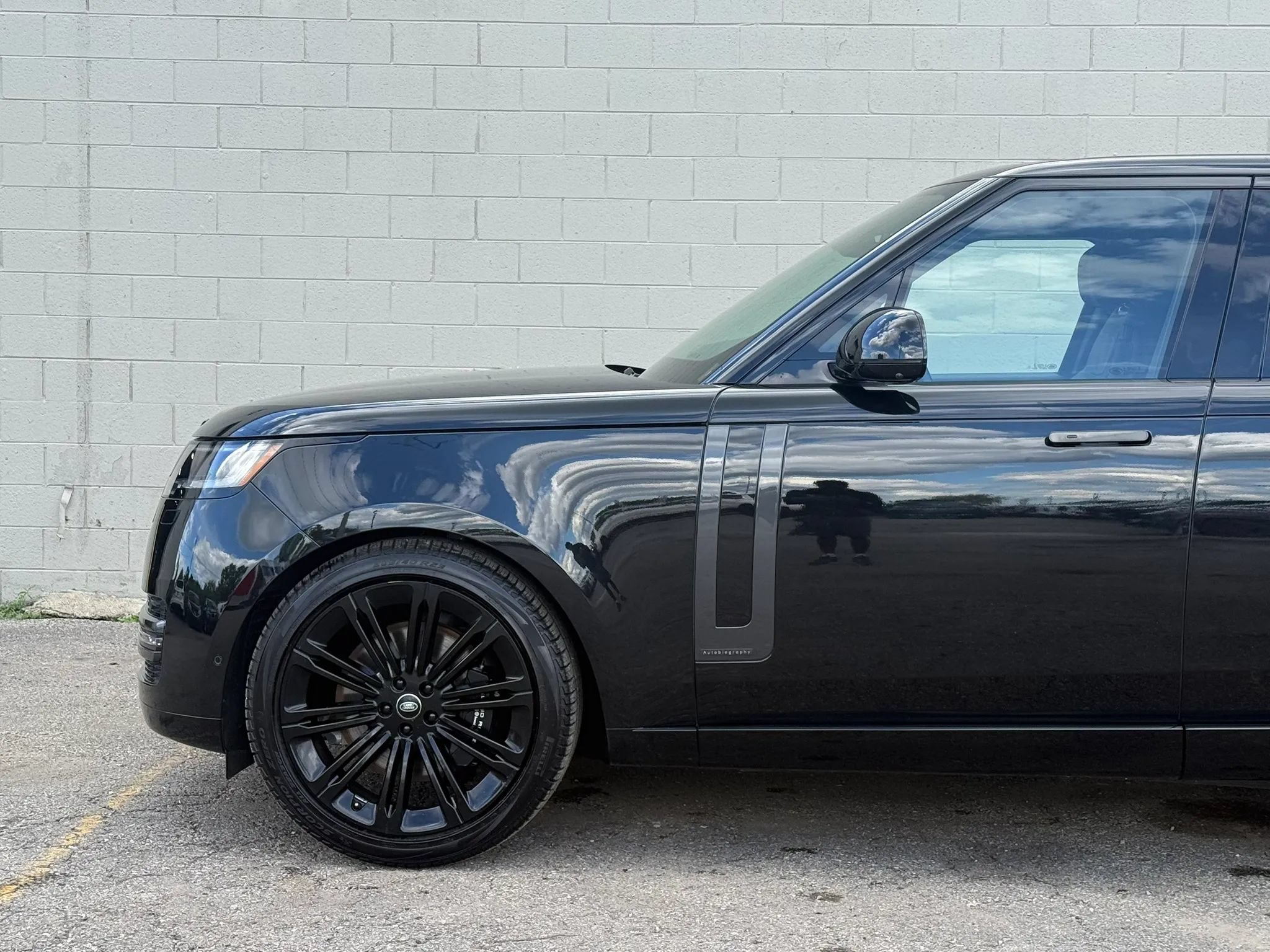 Used 2024 Land Rover Range Rover Autobiography AWD/4WD image 5