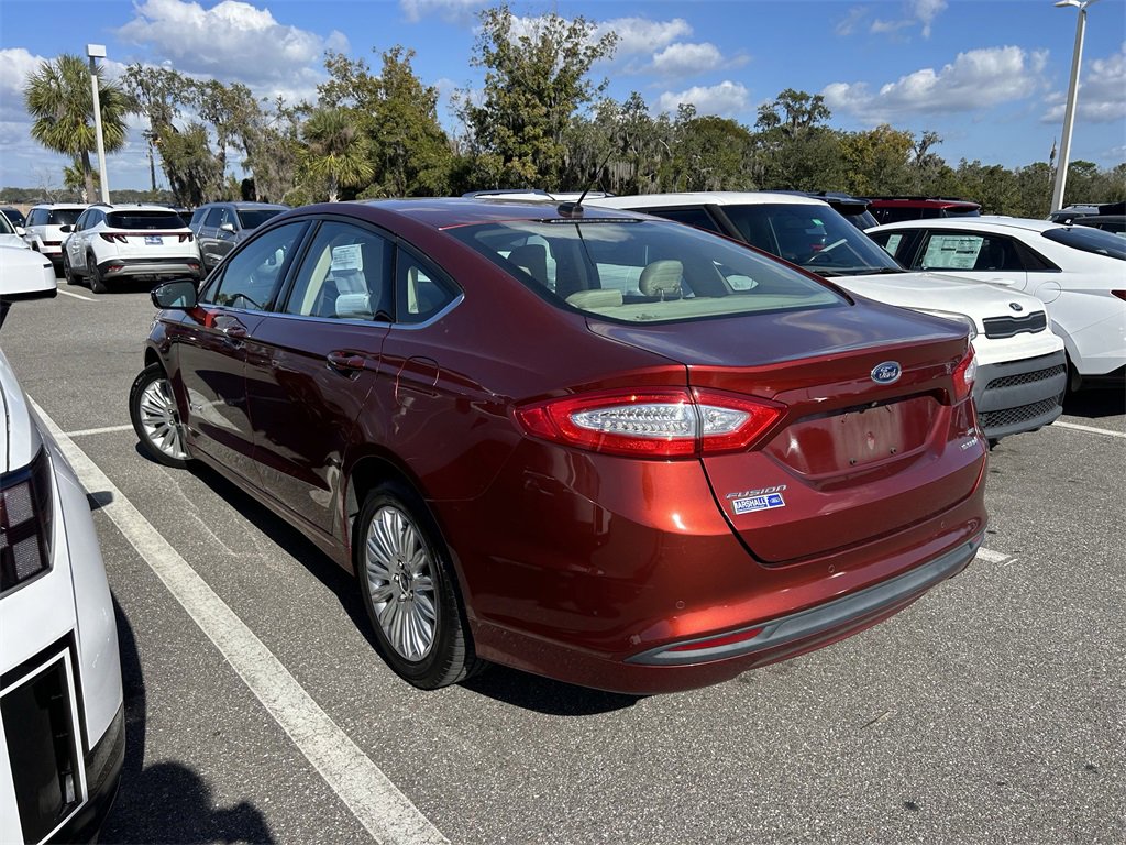 Used 2014 Ford Fusion SE image 3