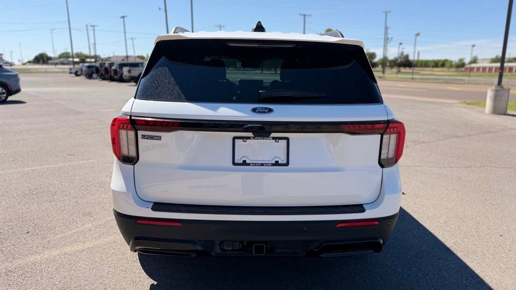 Used 2025 Ford Explorer ST-Line w/ Premium Package RWD image 9