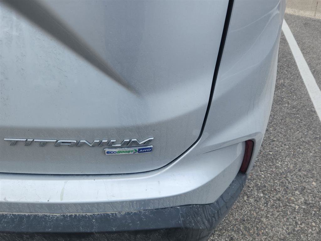 Used 2019 Ford Edge Titanium w/ Equipment Group 301A AWD/4WD image 6